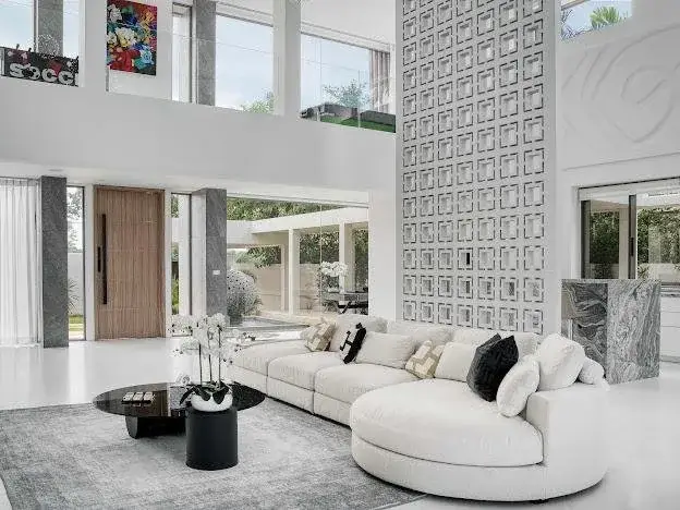 6-Bed Spacious Villa, Laguna Homes Layan Rental — Layan · 4/65