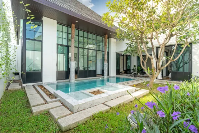 3-Bedroom Villa, with pool view in Mono Luxury Villas project, on Bangtao / Laguna beach — Cherng Talay