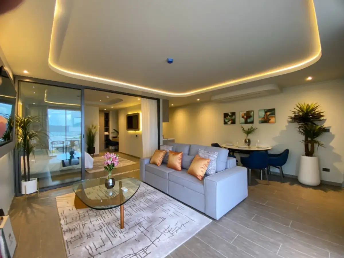 2-Bed Oceanview Apartment at Coral Beach, Patong — Patong · 1/26