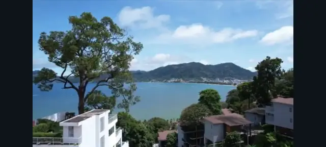 3-Bedroom Apartments, with sea view, on Patong Beach beach — Patong