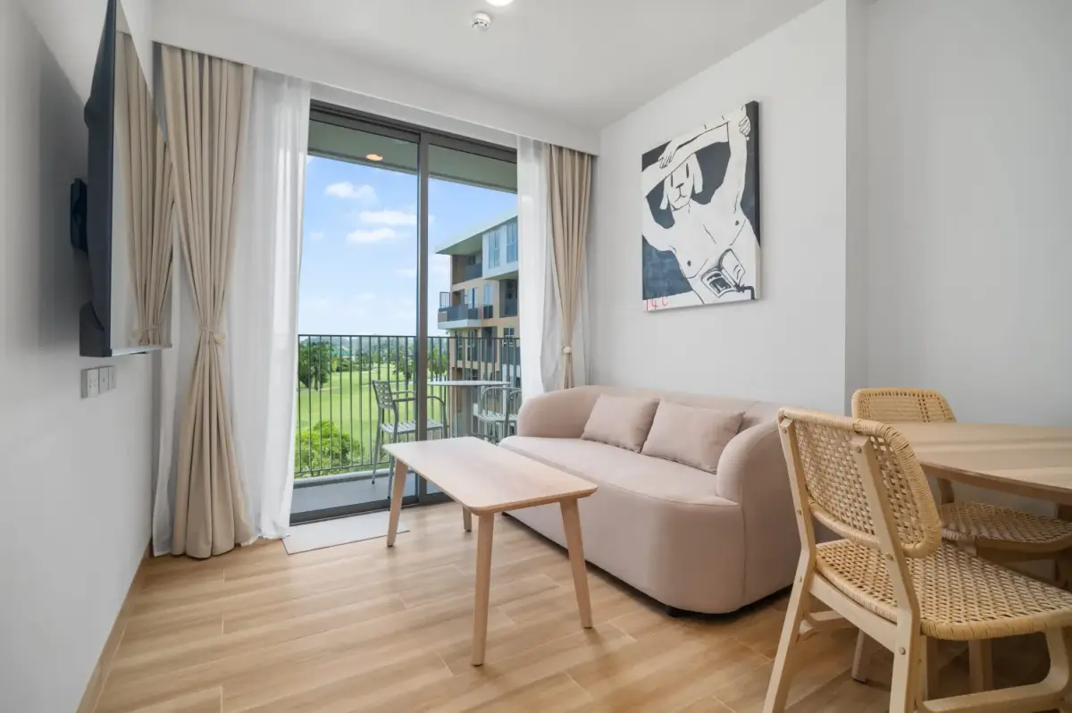 อพาร์ตเมนต์2 1 ห้องนอน พร้อมวิว เออร์เบิน วิว ในโครงการ Sky Park Selesta, บนชายหาด บางเทา/ลากูน่า — Bang Tao · 2/25