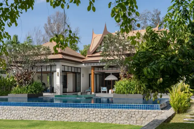 Premium Large 5-Bedroom Villa, with pool view and near the sea in Banyan Tree Grand Residences project, on Bangtao / Laguna beach — Layan
