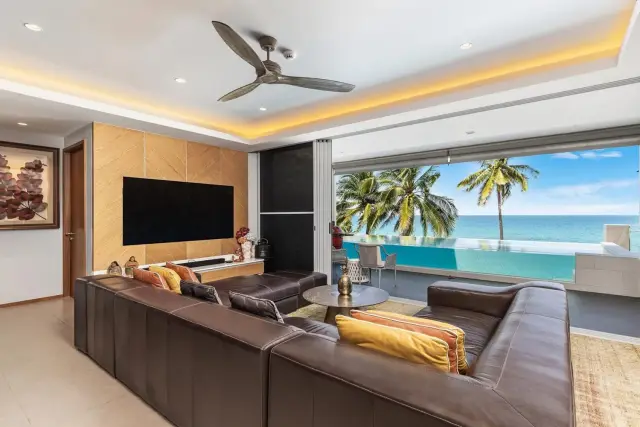 2-Bedroom Apartments, with sea view and near the sea in Angsana Beachfront Residences project, on Bangtao / Laguna beach — Bang Tao