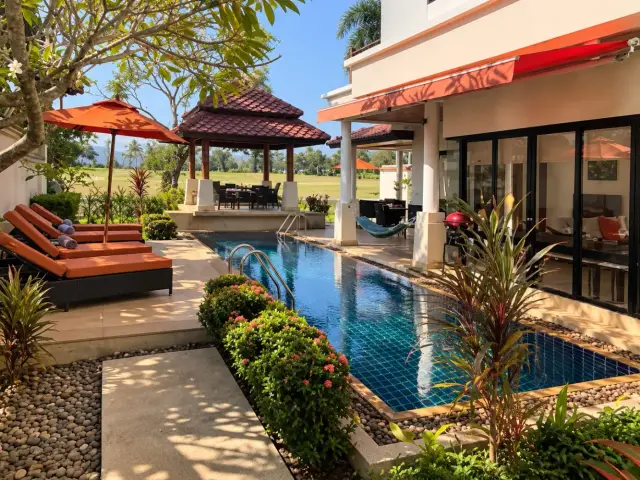 Spacious 3-Bedroom Villa, with pool view in Laguna Fairways project, on Bangtao / Laguna beach — Layan