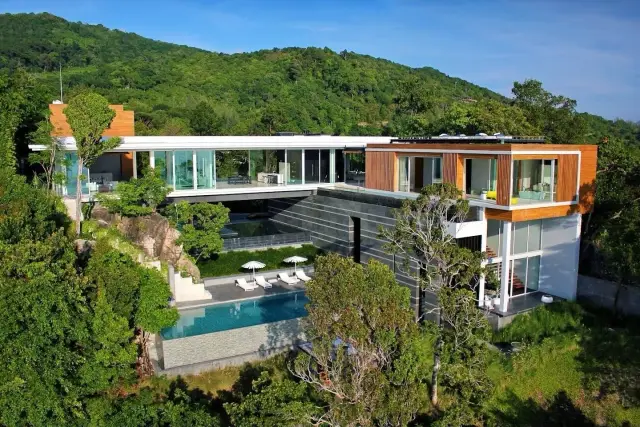 Villa Mayavee 4-Bedroom Oceanfront Villa — Kamala