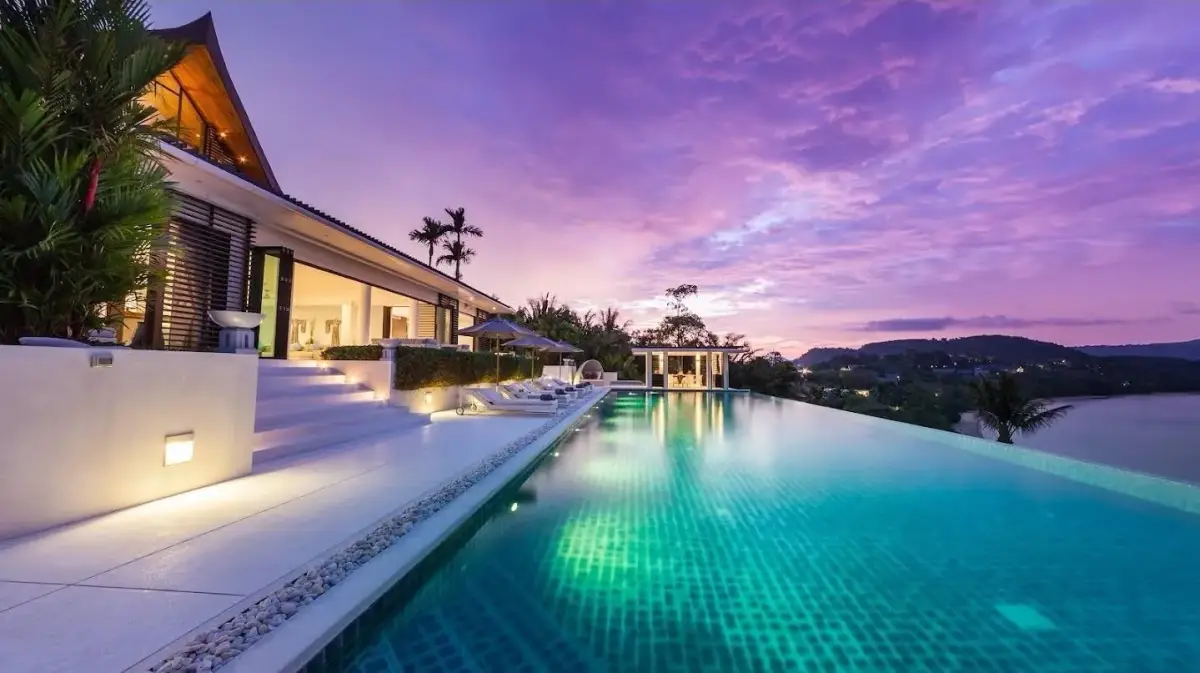 วิลล่า 6 ห้องนอน พร้อมวิว มองเห็นวิวทะเล ในโครงการ Luxury Collection Villas, บนชายหาด Point Yamu — Cape Yamu · 1/43