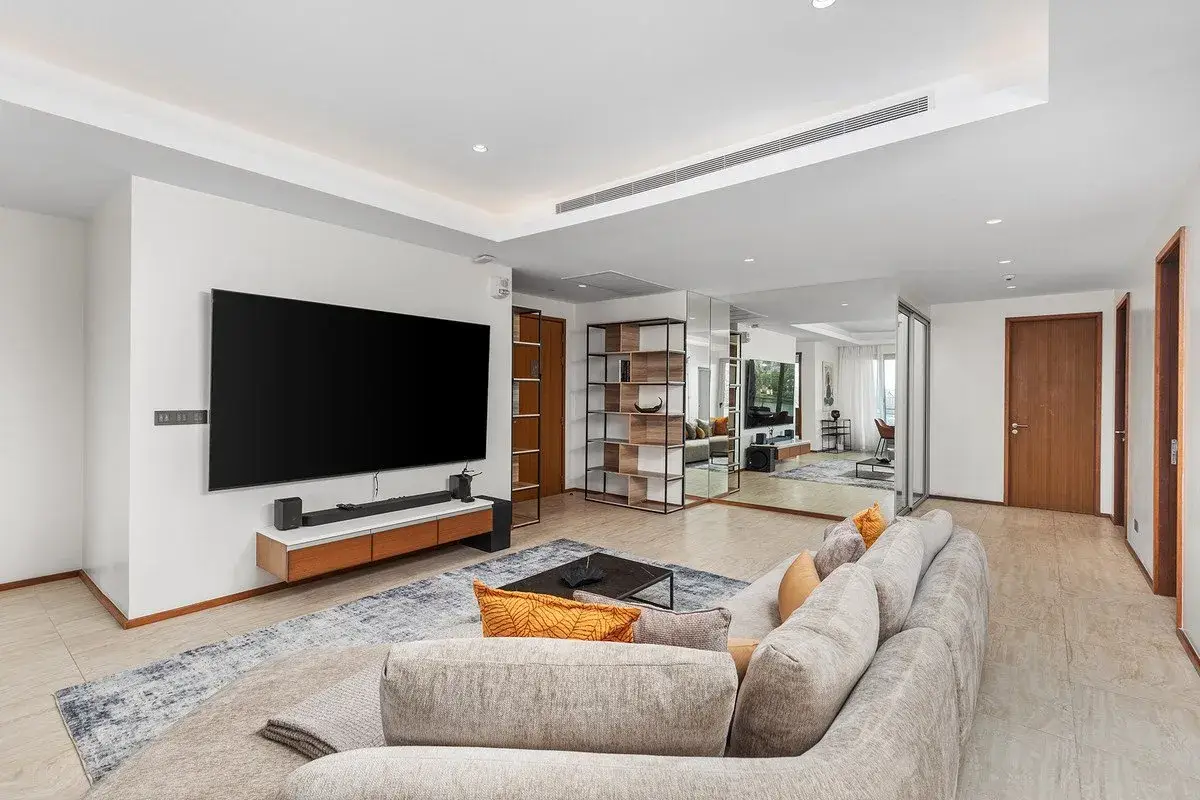 3-Bedroom Penthouse, with sea view and near the sea in Angsana Beachfront Residences project, on Bangtao / Laguna beach — Bang Tao · 5/31
