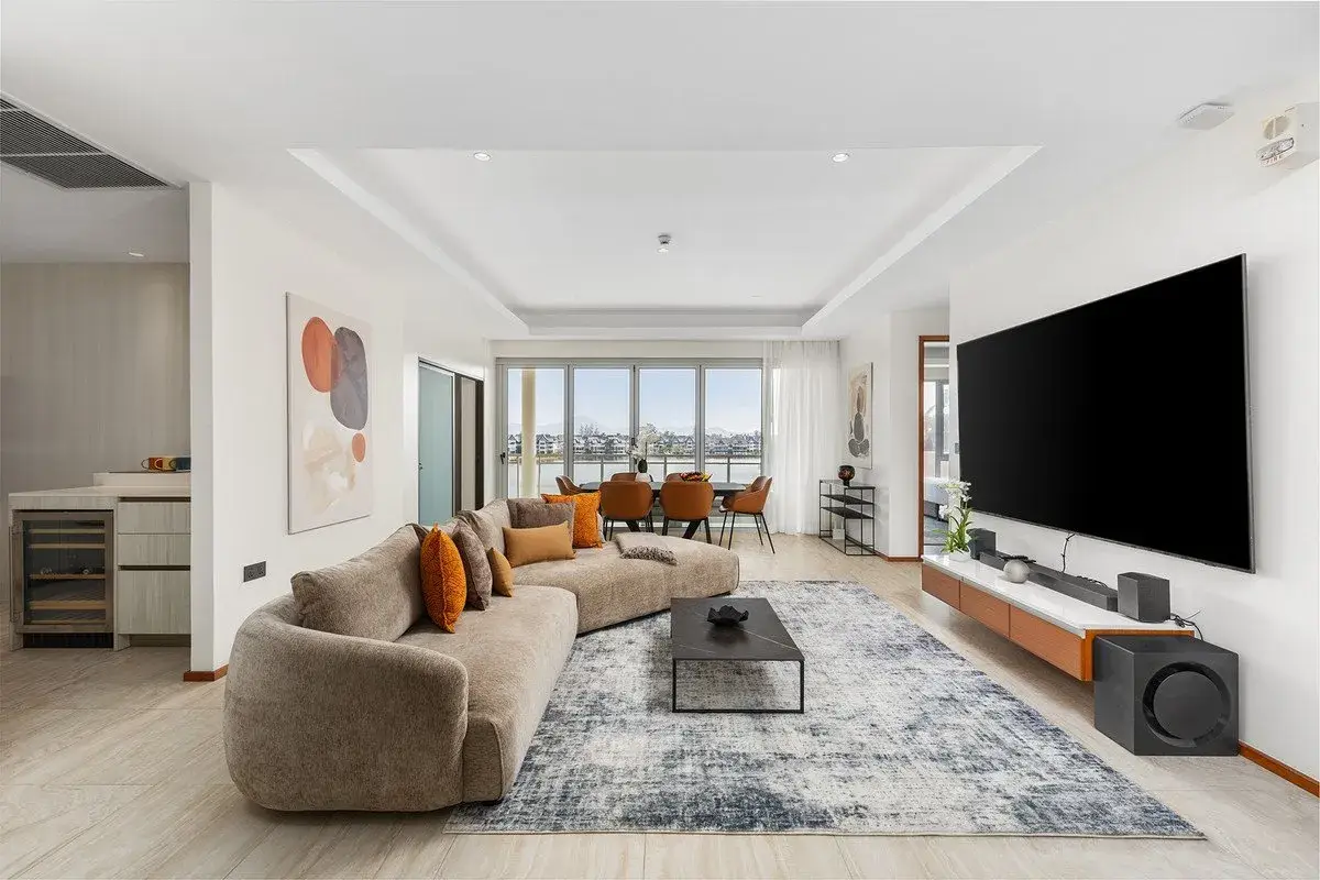 3-Bedroom Penthouse, with sea view and near the sea in Angsana Beachfront Residences project, on Bangtao / Laguna beach — Bang Tao · 2/31